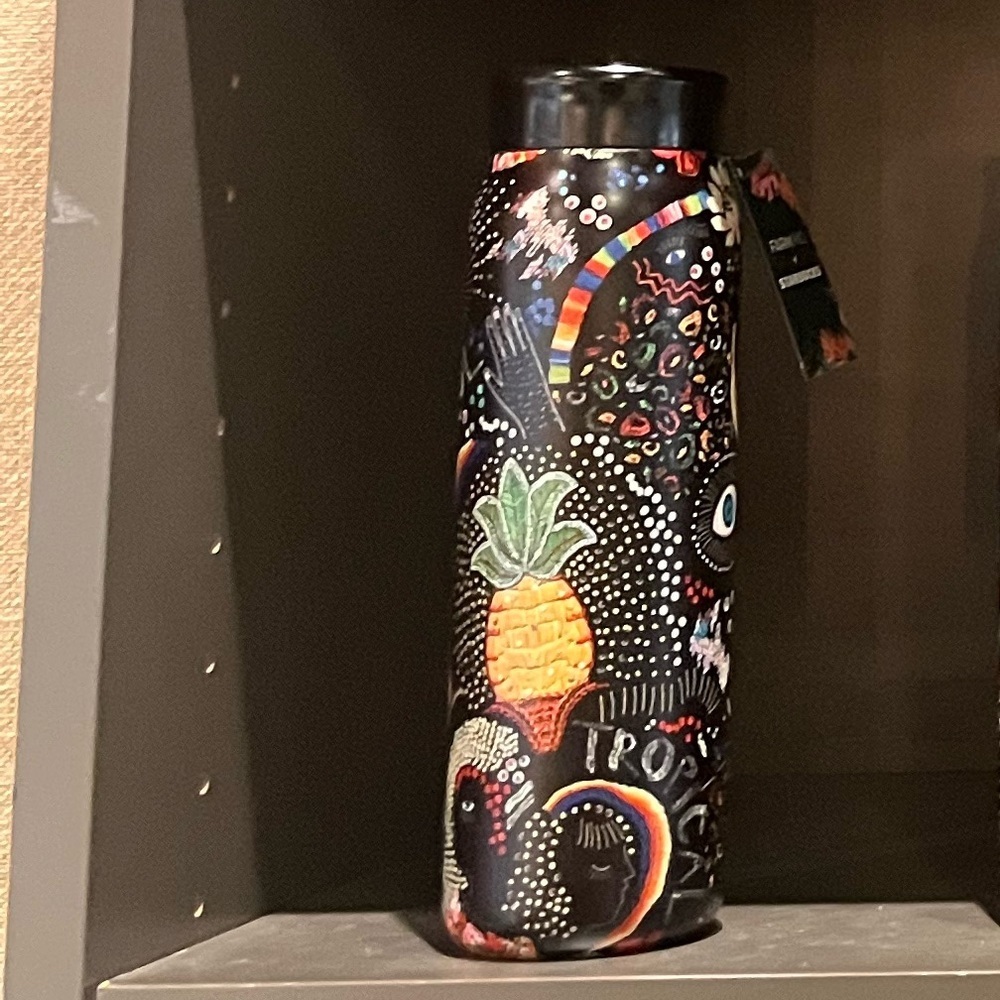 NWT Starbucks x Farm Rio Borogodo 20 ounce stainless steel water bottle - Picture 3 of 5